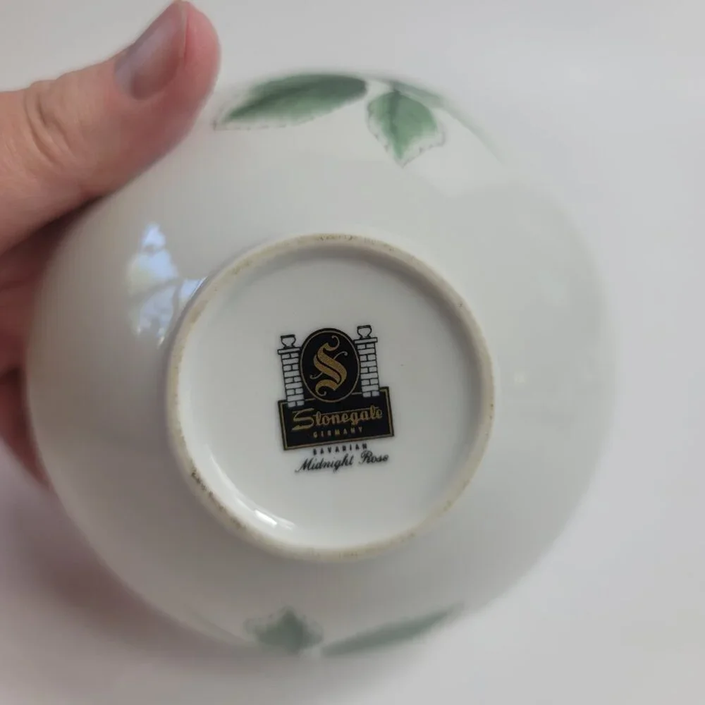 Stonegate Midnight Rose Sugar Bowl with Lid White with Black/Gray Roses